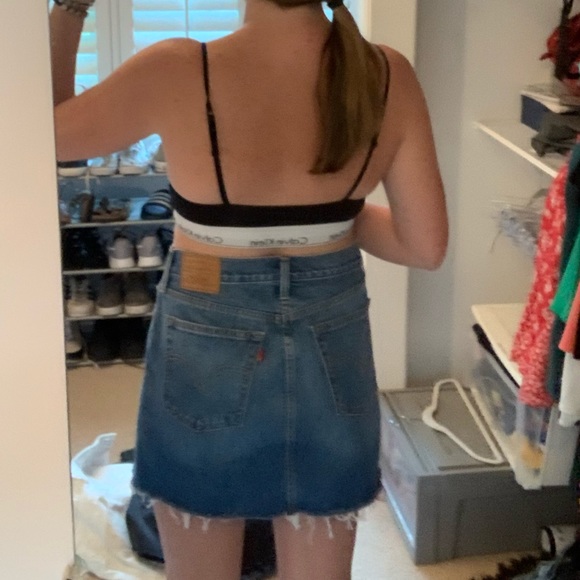 levis denim skirt - Picture 4 of 8